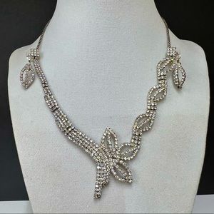 Crystal necklace with earrings